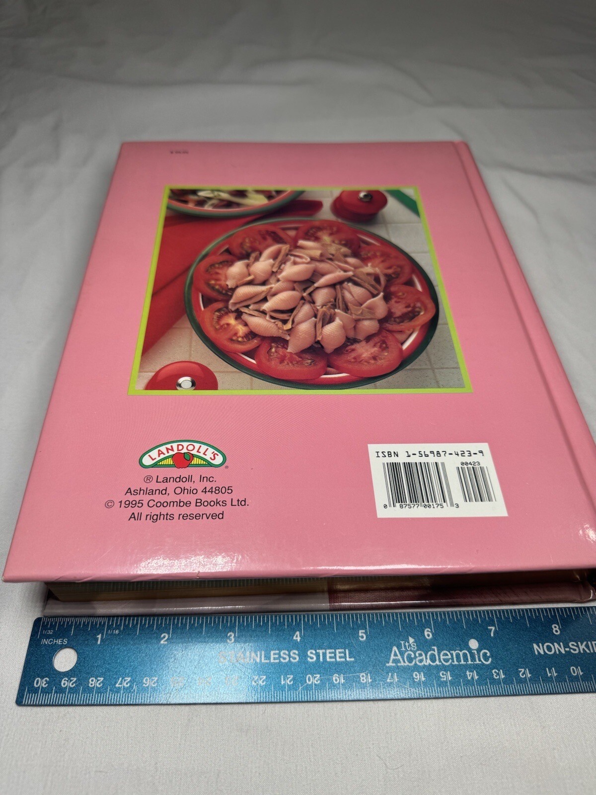 1995 COOKING LIGHT 8 COOKBOOKS IN ONE 584 PAGES 11 IN BY 9 IN