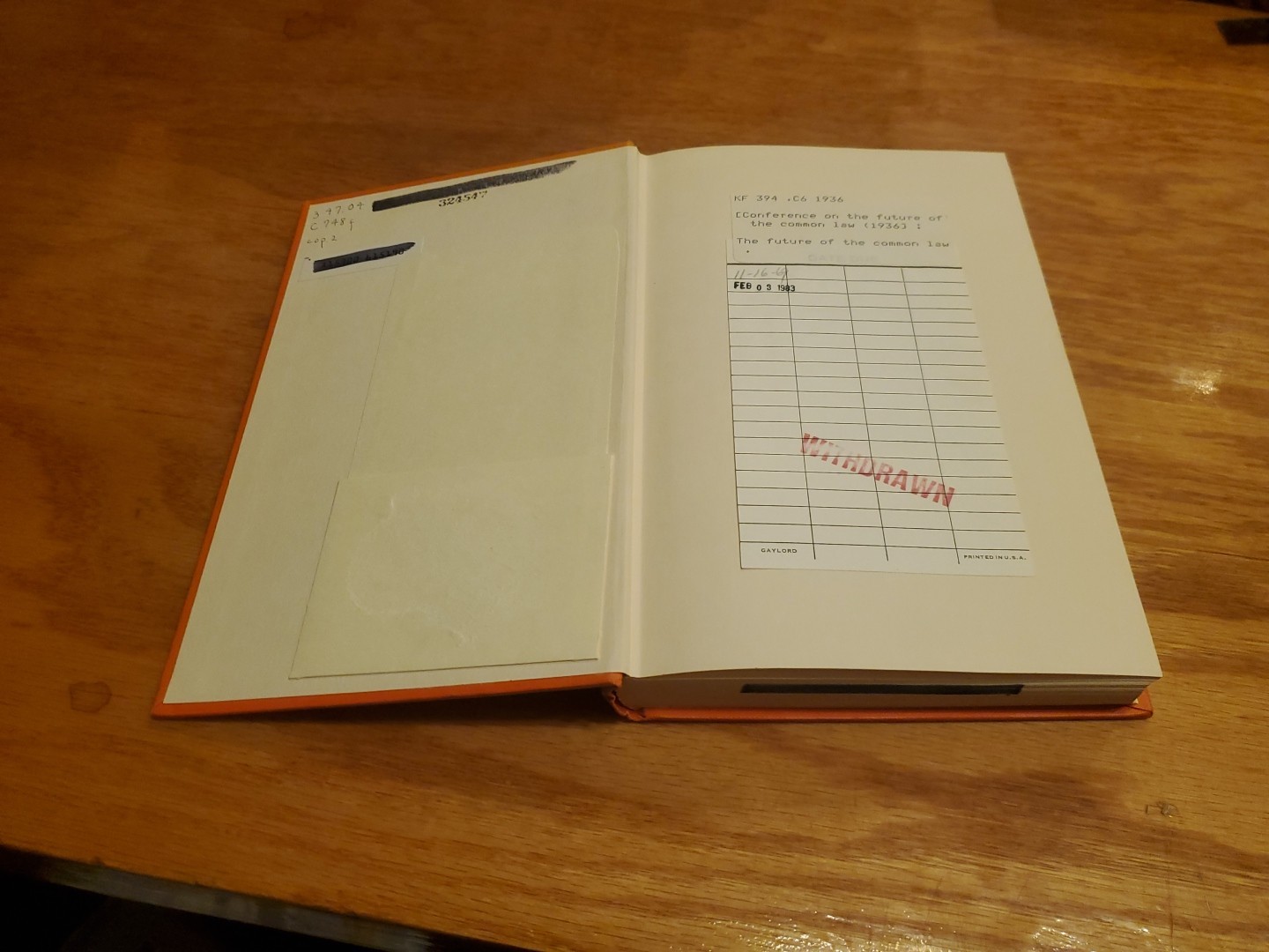 Harvard Tercentenary Public.: The Future of the Common Law by Pound 1965 HC