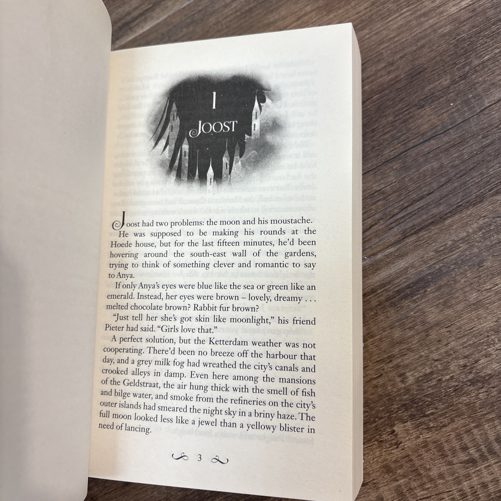 Six of Crows – Paperback By Bardugo, Leigh – VERY GOOD