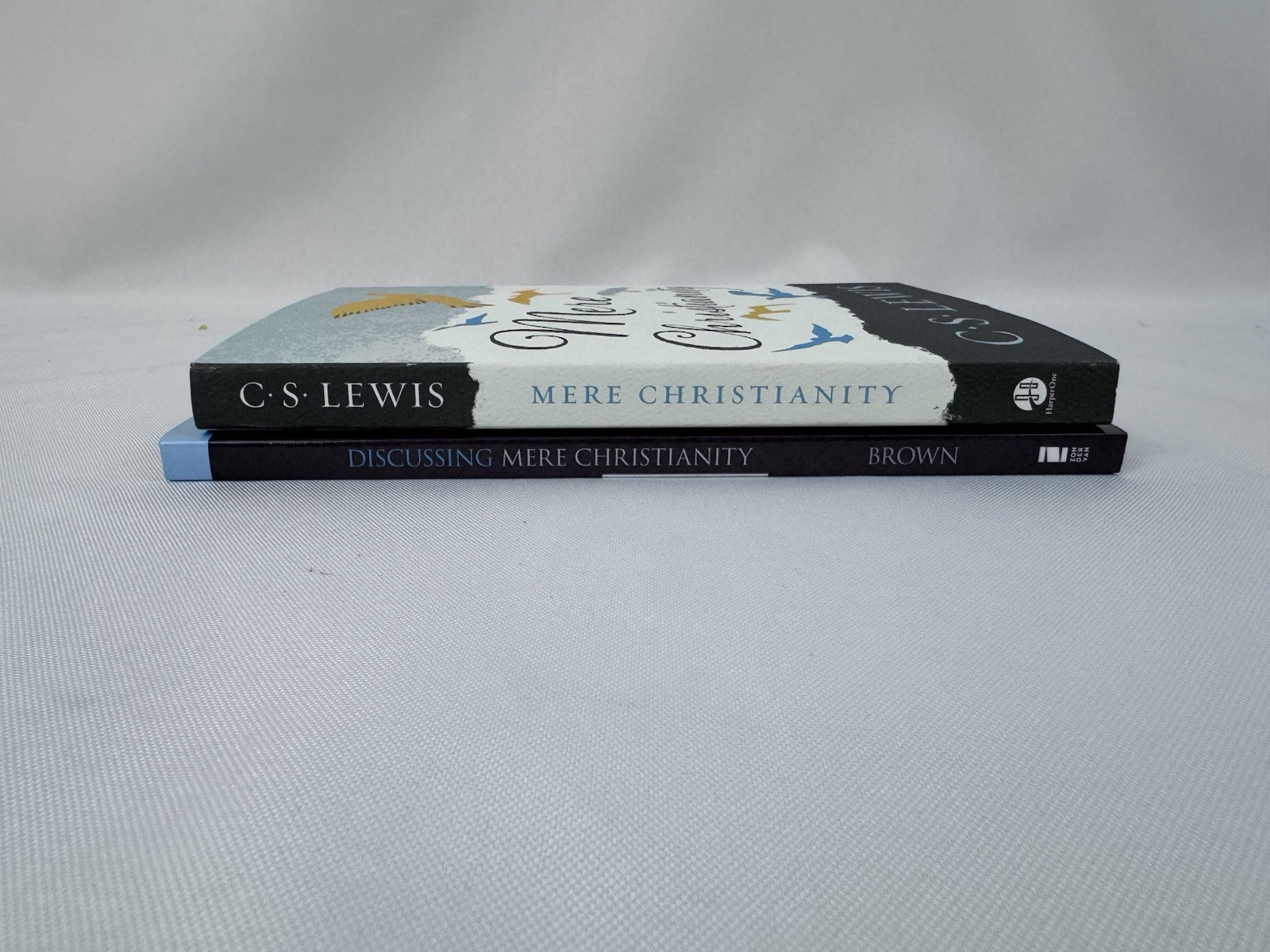 Pair Of Books C S Lewis Mere Christianity & Discussing Mere Christianity Guide