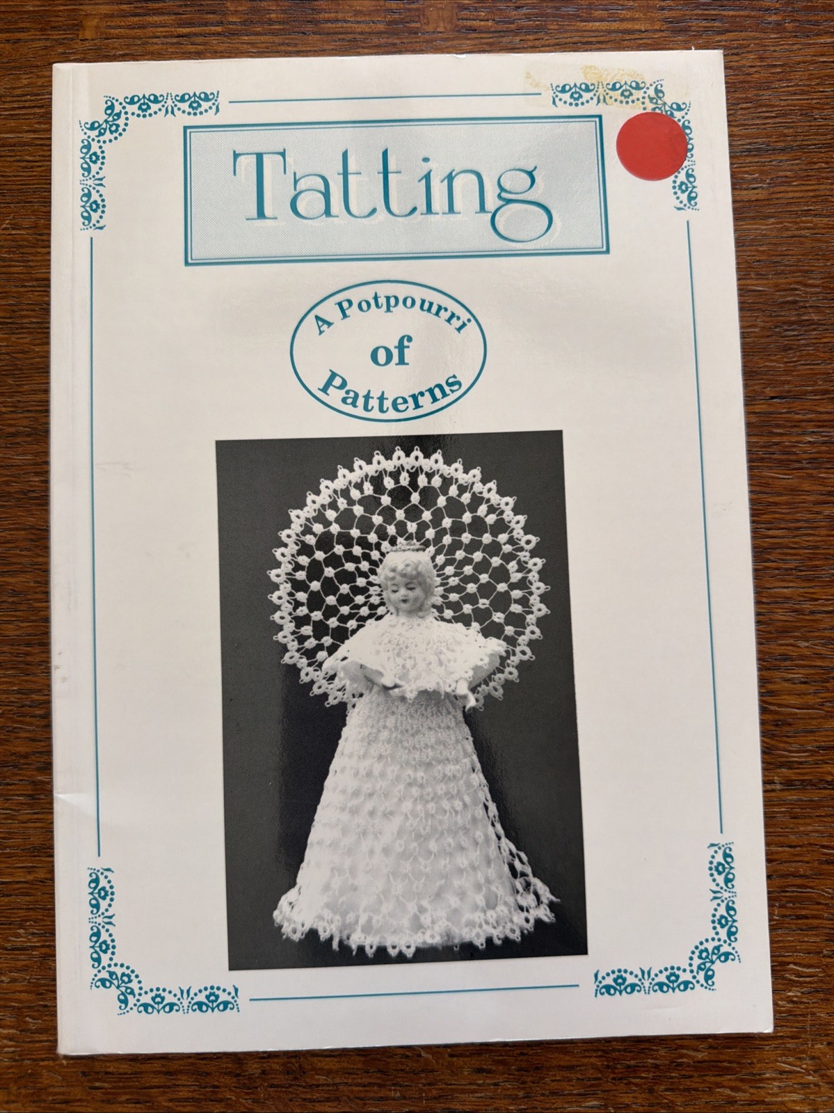 Tatting : A Potpourri of Patterns 1993 Softcover 80 Pages