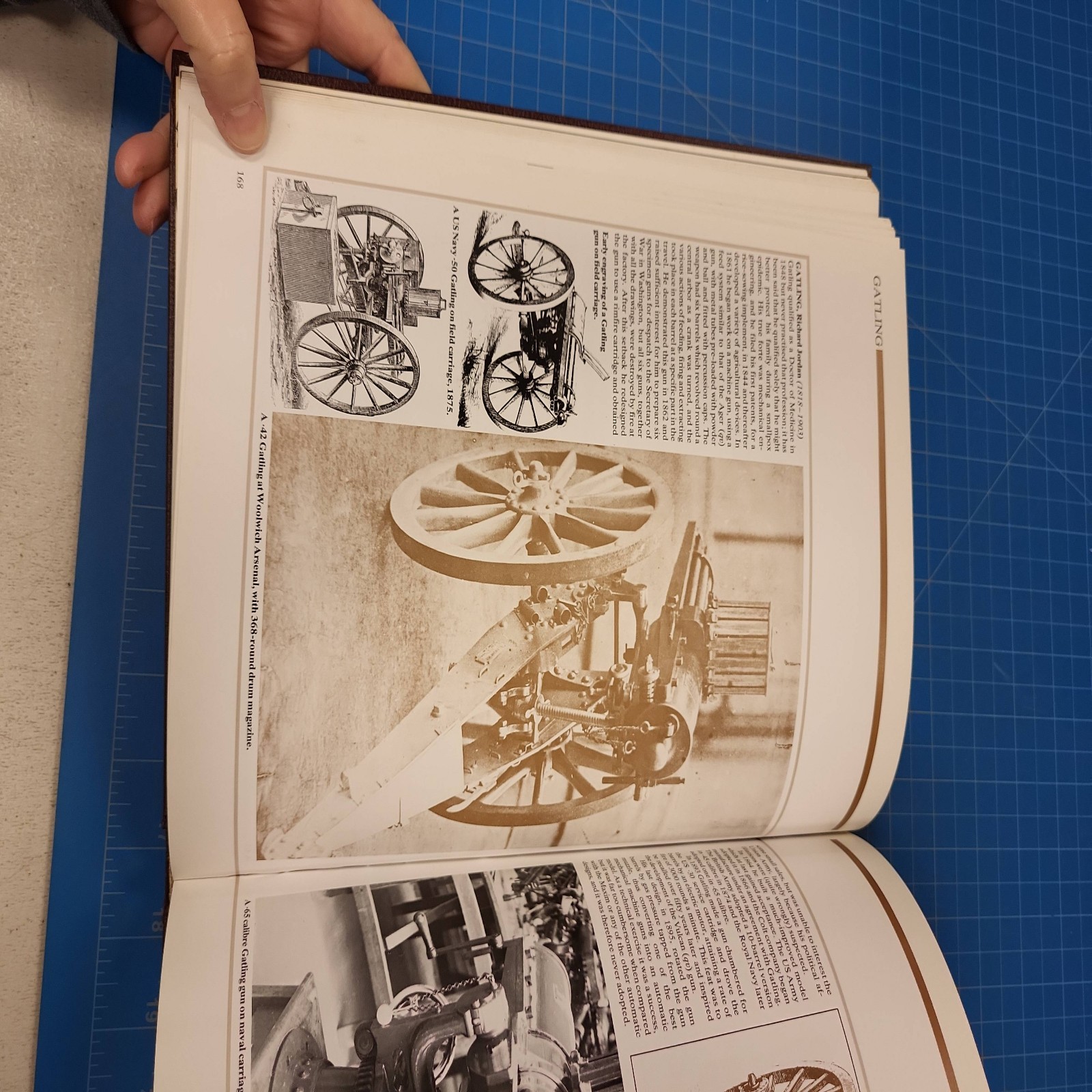 Illustrated Encyclopedia Firearms Ian V Hogg Gun Book History Reference Guide