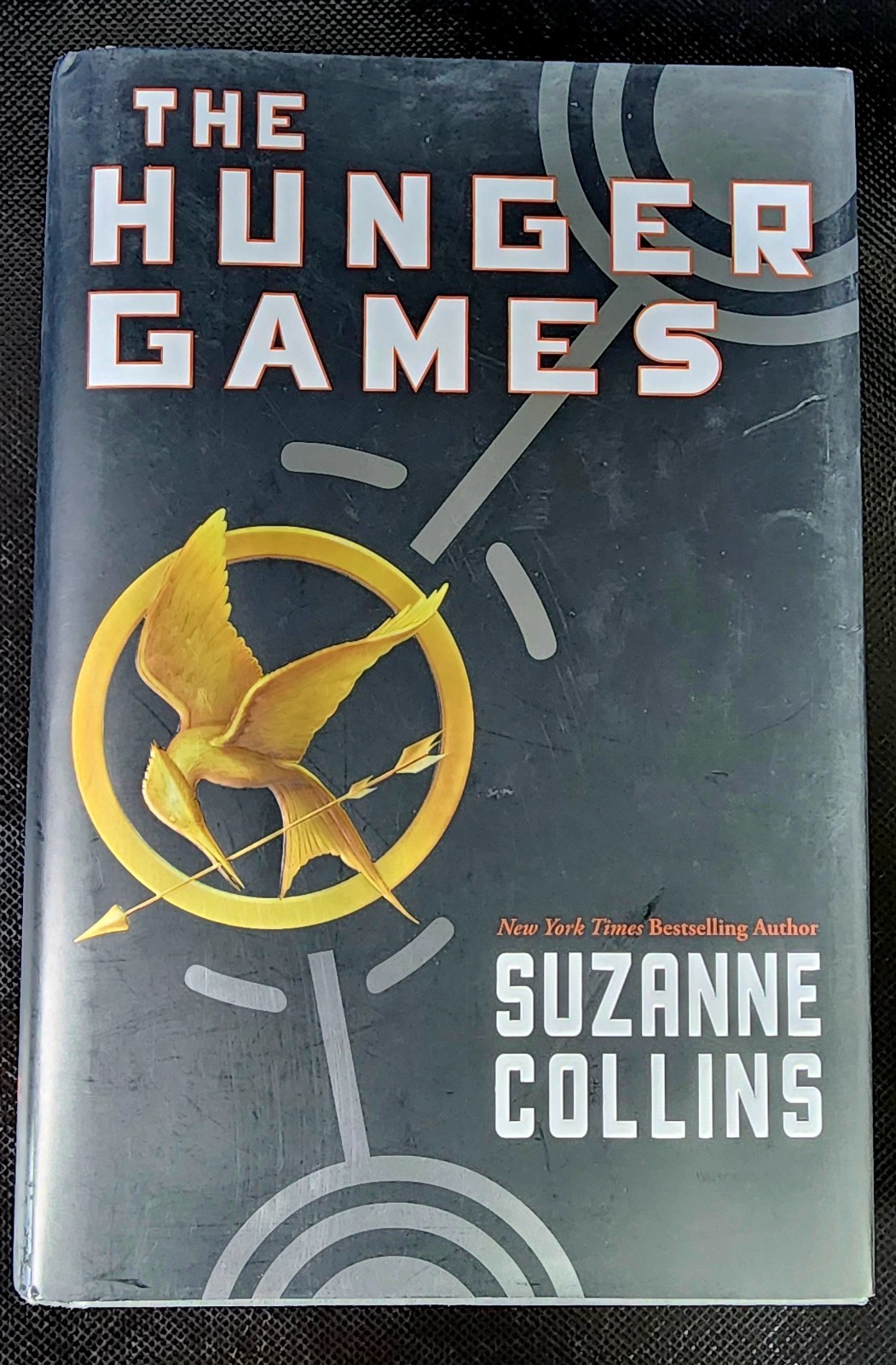 „The Hunger Games“ by Suzanne Collins Hardcover Excellent Condition