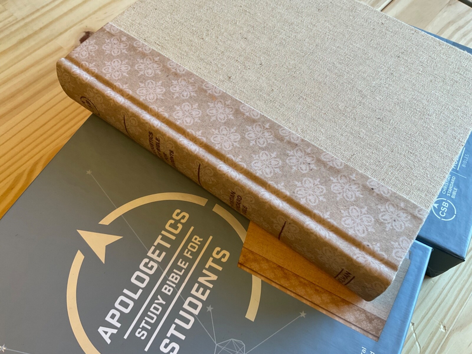 CSB Apologetics Study Bible 2018