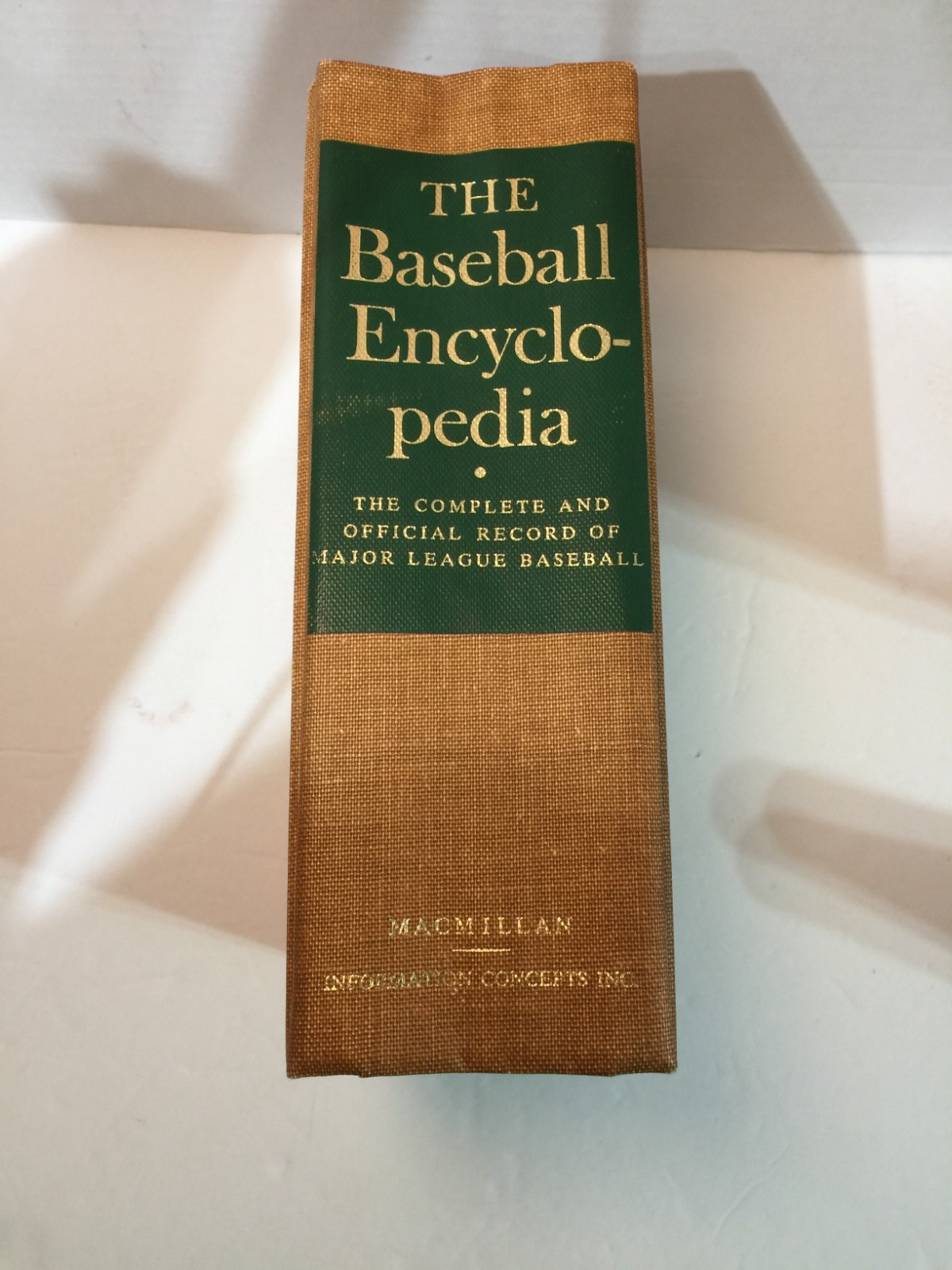1969 THE BASEBALL ENCYCLOPEDIA BOXED BOOK BY THE MACMILLAN COMPANY MLB STATS