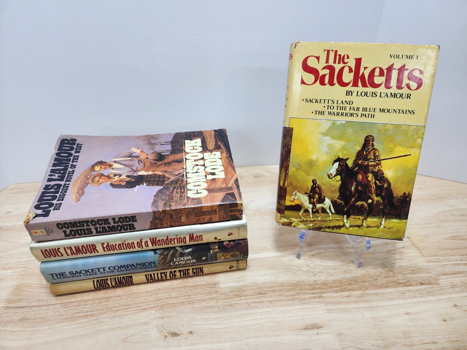 Vtg Lot of 5 Assorted Louis L’Amour Western Books Bantam Sackett
