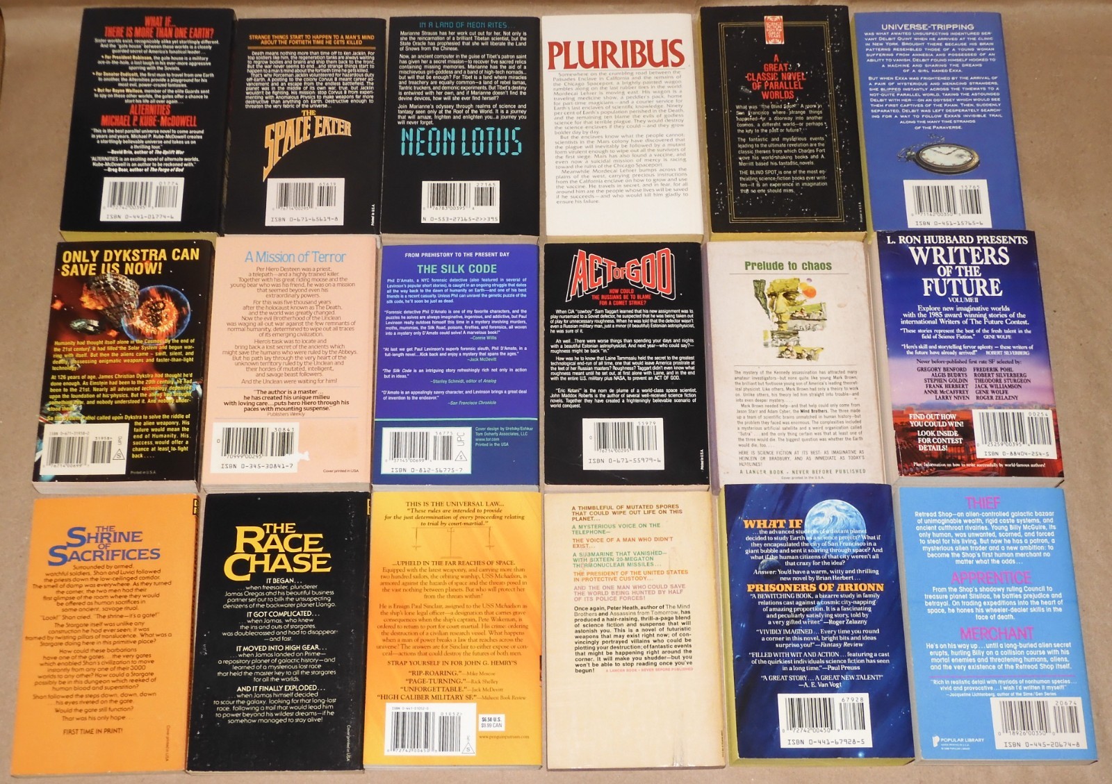 LOT 18 Assorted SCI-FI Novels & Short Story PBs 1960s – 2004 in VG/NM! #1S
