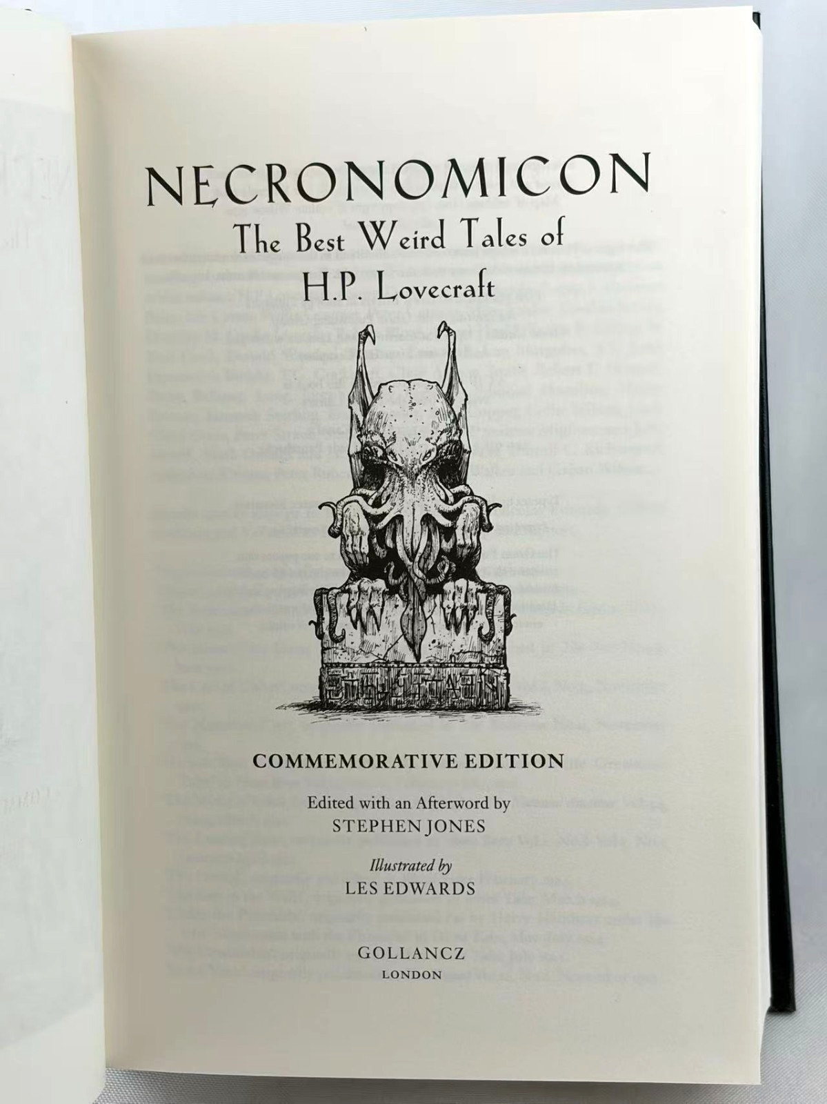 NECRONOMICON H.P. Lovecraft Commemorative Deluxe Leather Bound Hardcover *NEW*