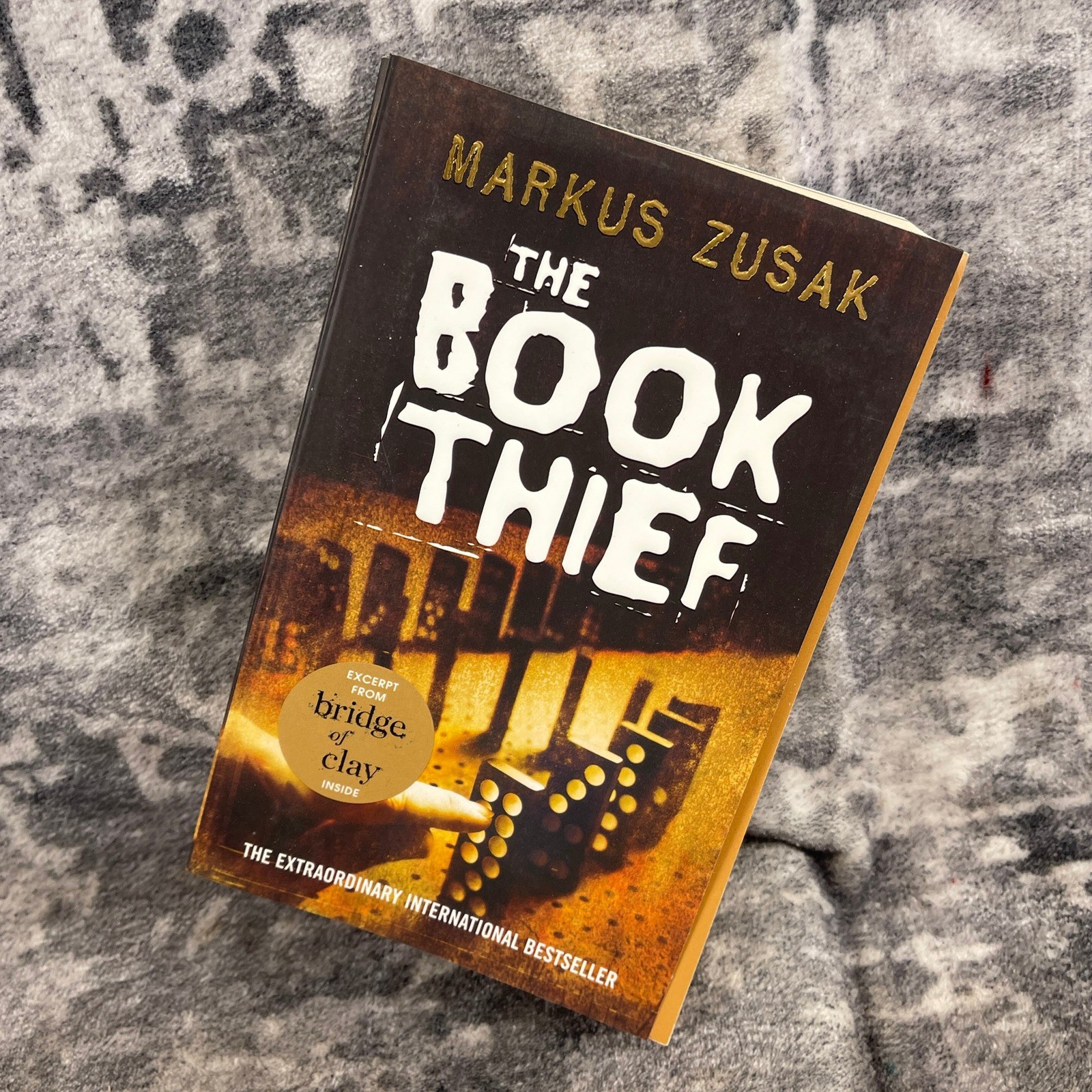 Markus Zusak The Book Thief Paperback Historical Fiction Novel WWII Bestseller