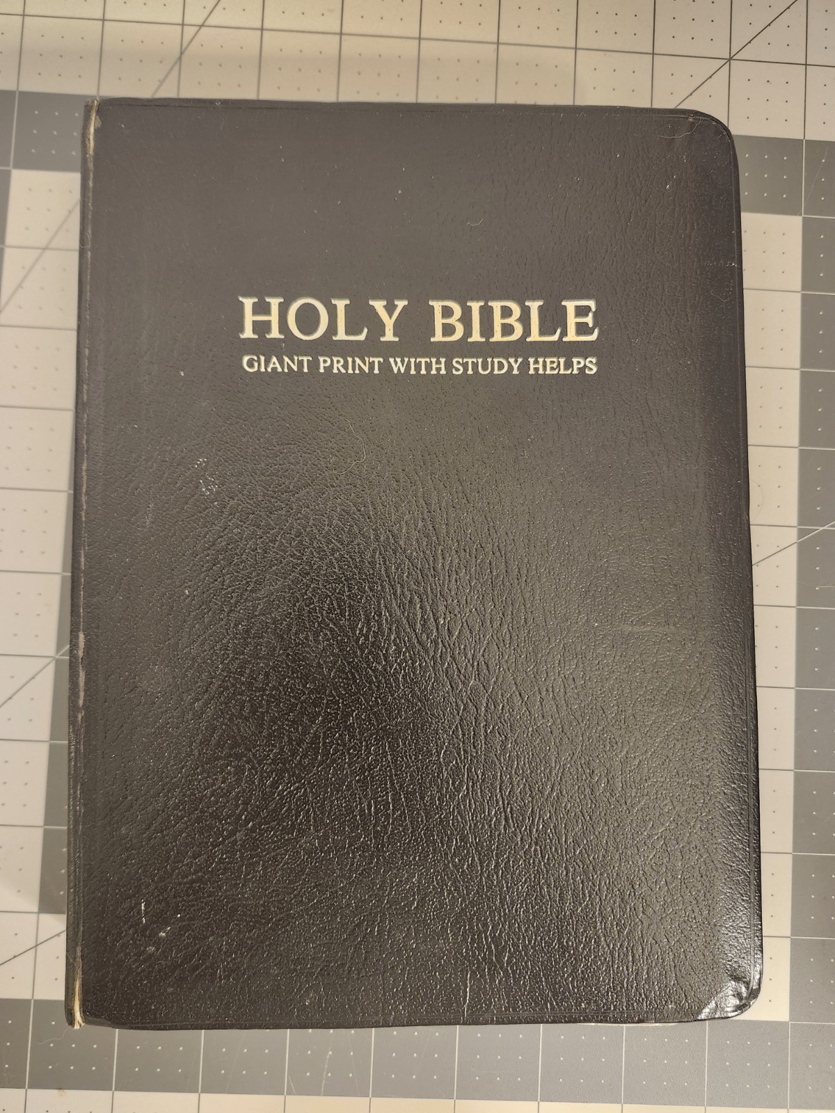 HOLY BIBLE Giant Print with Study Helps KJV Red Letter ~ Dugan 710 Black 1984 SC