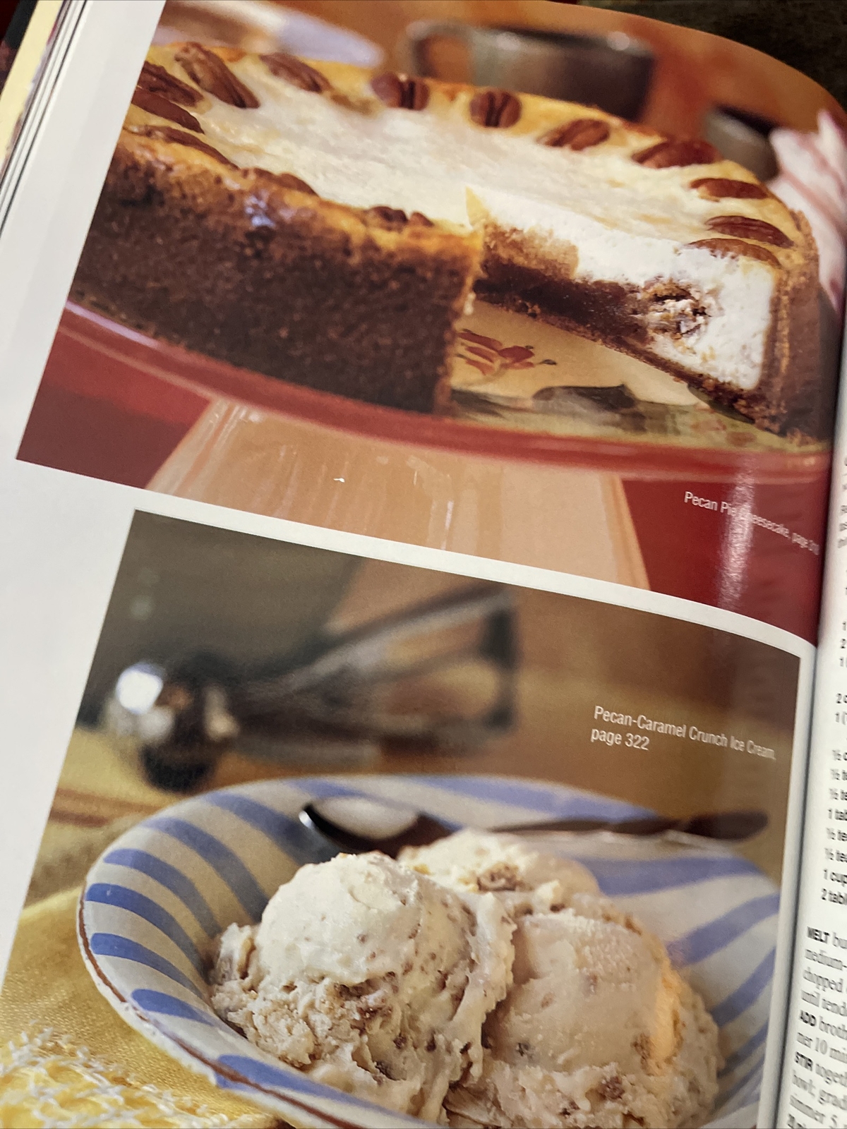 Southern Living 2002 Annual Recipes Cookbook (Hardcover) 366 Pages Color Photos
