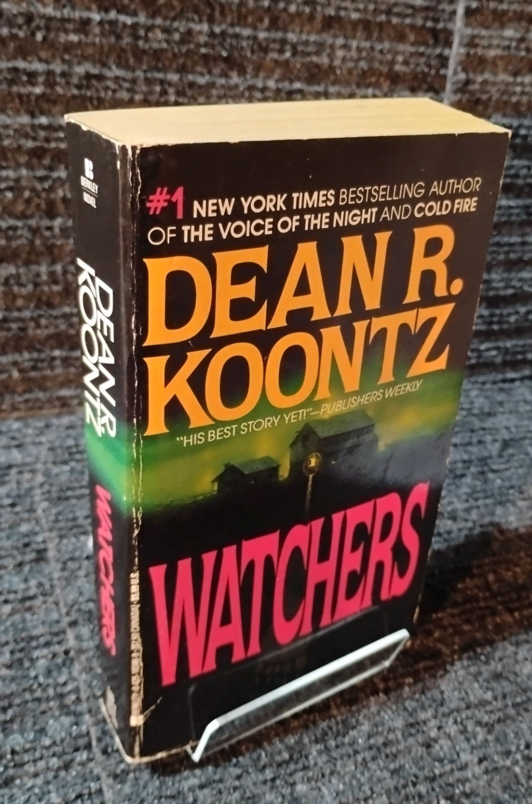 Dean Koontz WATCHERS 1988 Berkley Thriller Sci-Fi Horror Paperback Novel