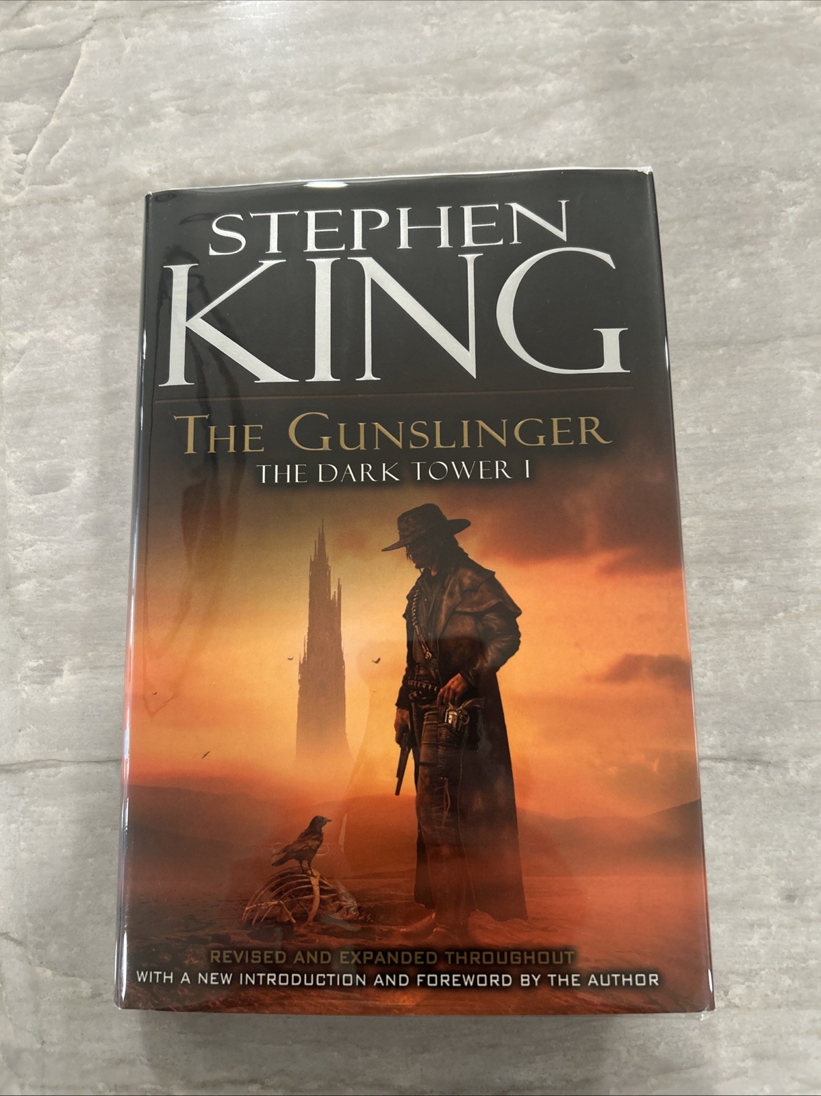 THE GUNSLINGER THE DARK TOWER 1 Illustrated by Michael Whelan