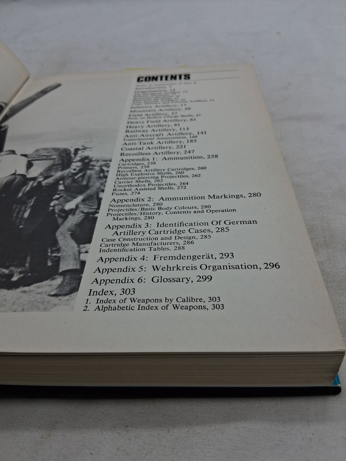 GERMAN ARTILLERY OF WORLD WAR TWO (World War II), Ian V. Hogg