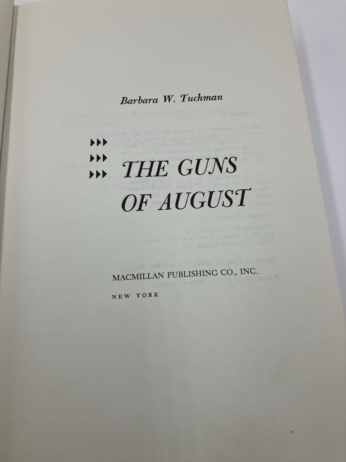 The Guns of August Barbara W. Tuchman Vintage 1979 World War 1 Hardcover DJ