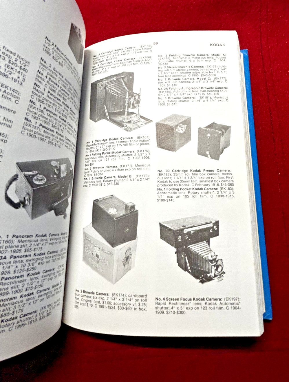 Blue Book Illustrated Price Guide to Collectible and Useable Cameras 2nd Mast Ed