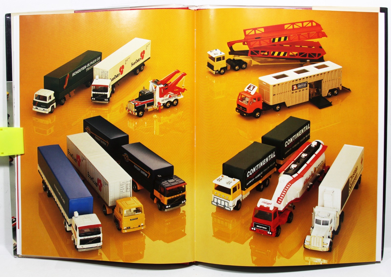 AUTOMOBILE YEAR BOOK OF MODELS 1, 1982, EDITA LAUSANNE, HARD COVER, 168 PAGES