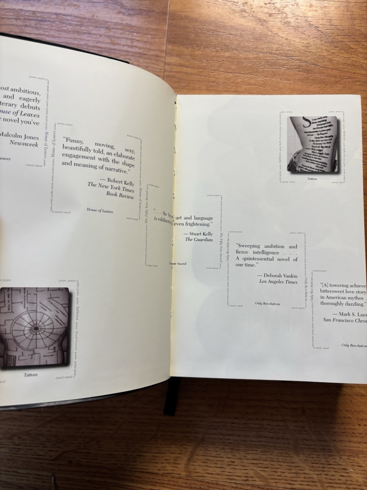The Familiar, Volume 1: One Rainy Day in May/Mark Z. Danielewski/VERY GOOD FLEXI