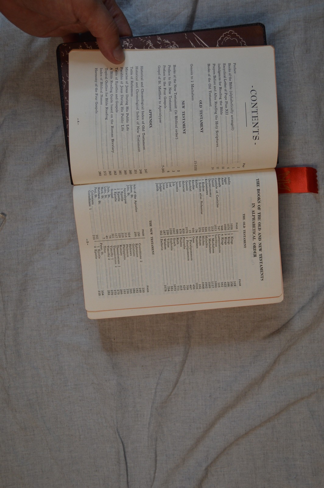 Saint Joseph New Catholic Edition Holy Bible Confraternity 1962 Vintage