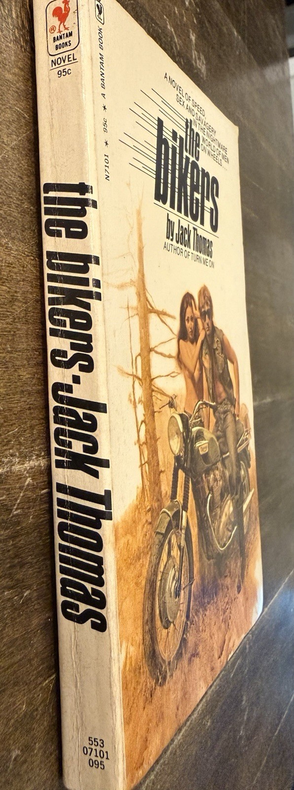 The Bikers: Jack Thomas. Bantam Books (N7101) 2nd Printing 1972