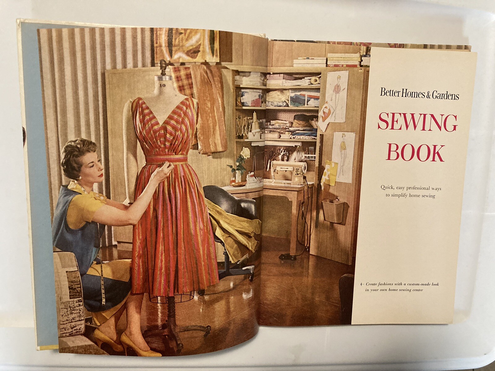 1961 Better Homes & Gardens Sewing Book – How To Sew At Home Hardcover MCM