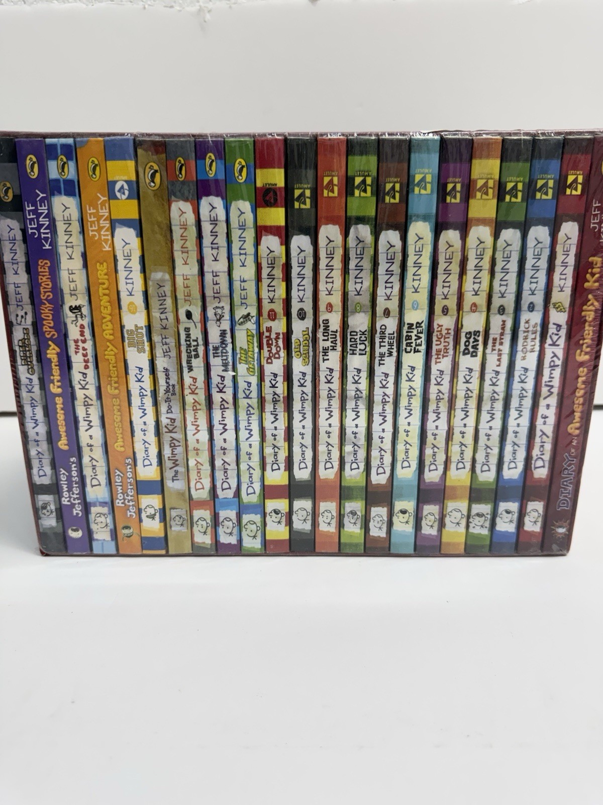 Diary of a Wimpy Kid Book Box Set 21 Pieces by Jeff Kinney New