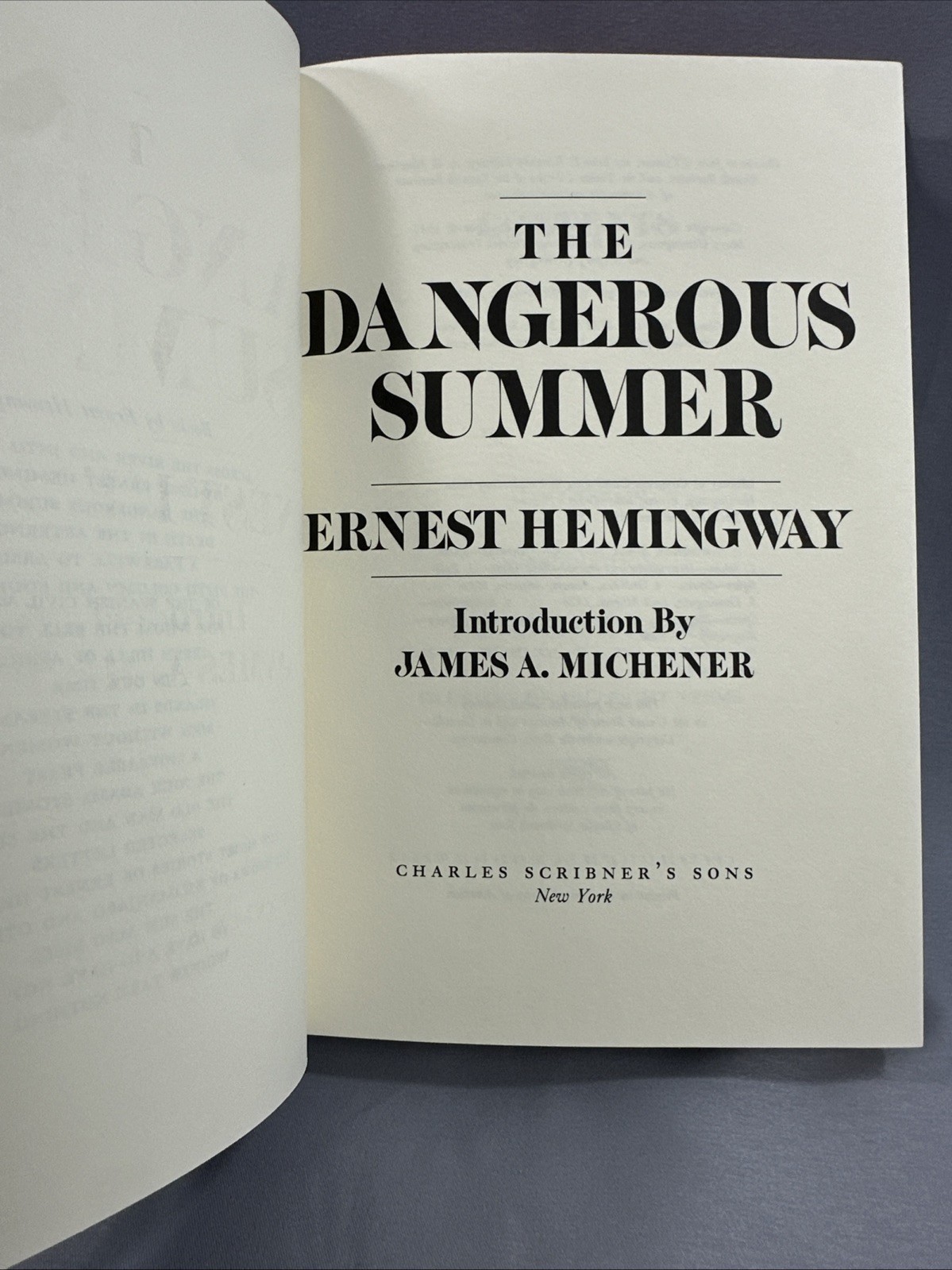 Lot of 5 Ernest Hemingway Related Mixed Titles Vintage Books HC/DJ