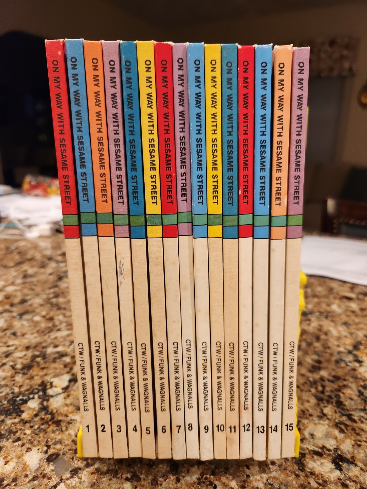 1989 On My Way w/ Sesame Street Library Complete 15 Volume Set, Big Bird Stand