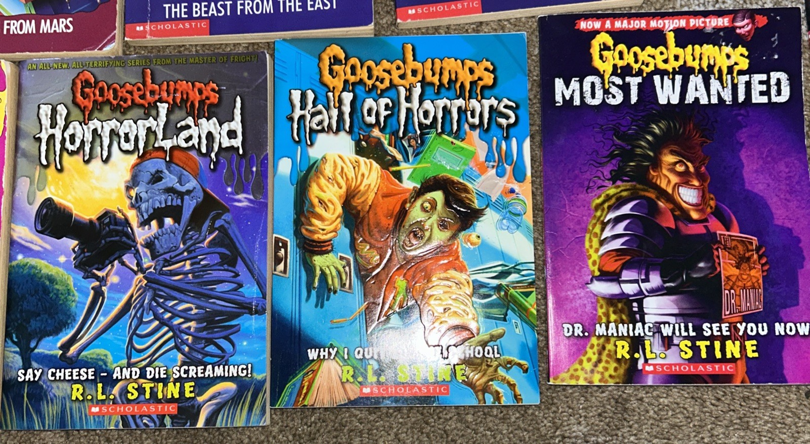 32 Vtg Goosebumps Books by RL Stine – See Pics & Description