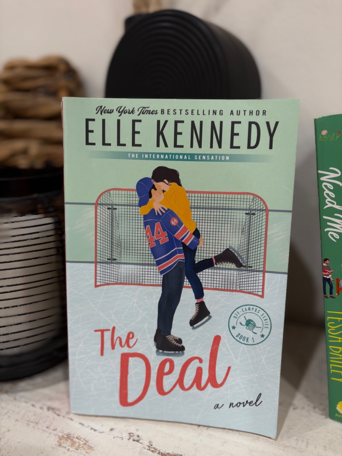 Laura Dave, Elle Kennedy, Tessa Bailey, Carley Fortune, Ava Wilder Romance Novel