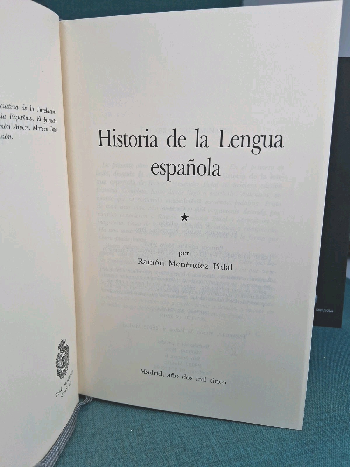 Historia de La Lenqua Espanola by Ramon Menedez Pidal Volums I & II w/ Case