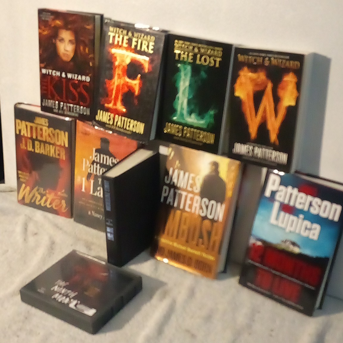 Lot of 8 James Patterson Mixed Books PB & HC + 2 Bonus CD AUDIOBOOKS!