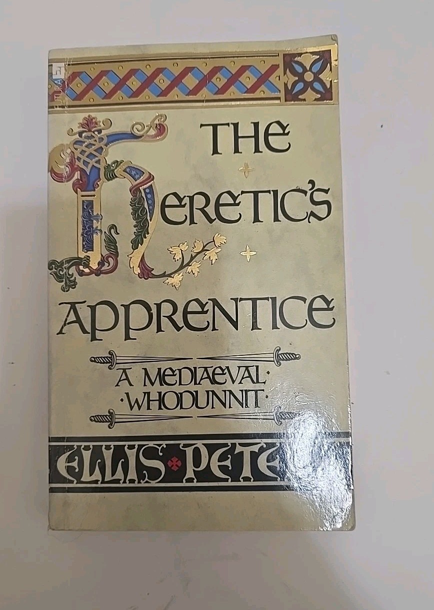 7 Book Lot of Writer Ellis Peters Paperbook Books with „Heretic’s Apprentice“ +