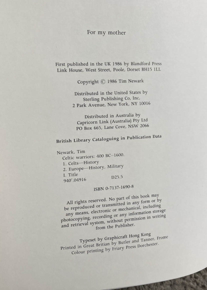 CELTIC WARRIORS 400 BC – AD 1600 (Blandford Press HC, 1986) Tim Newark HISTORY