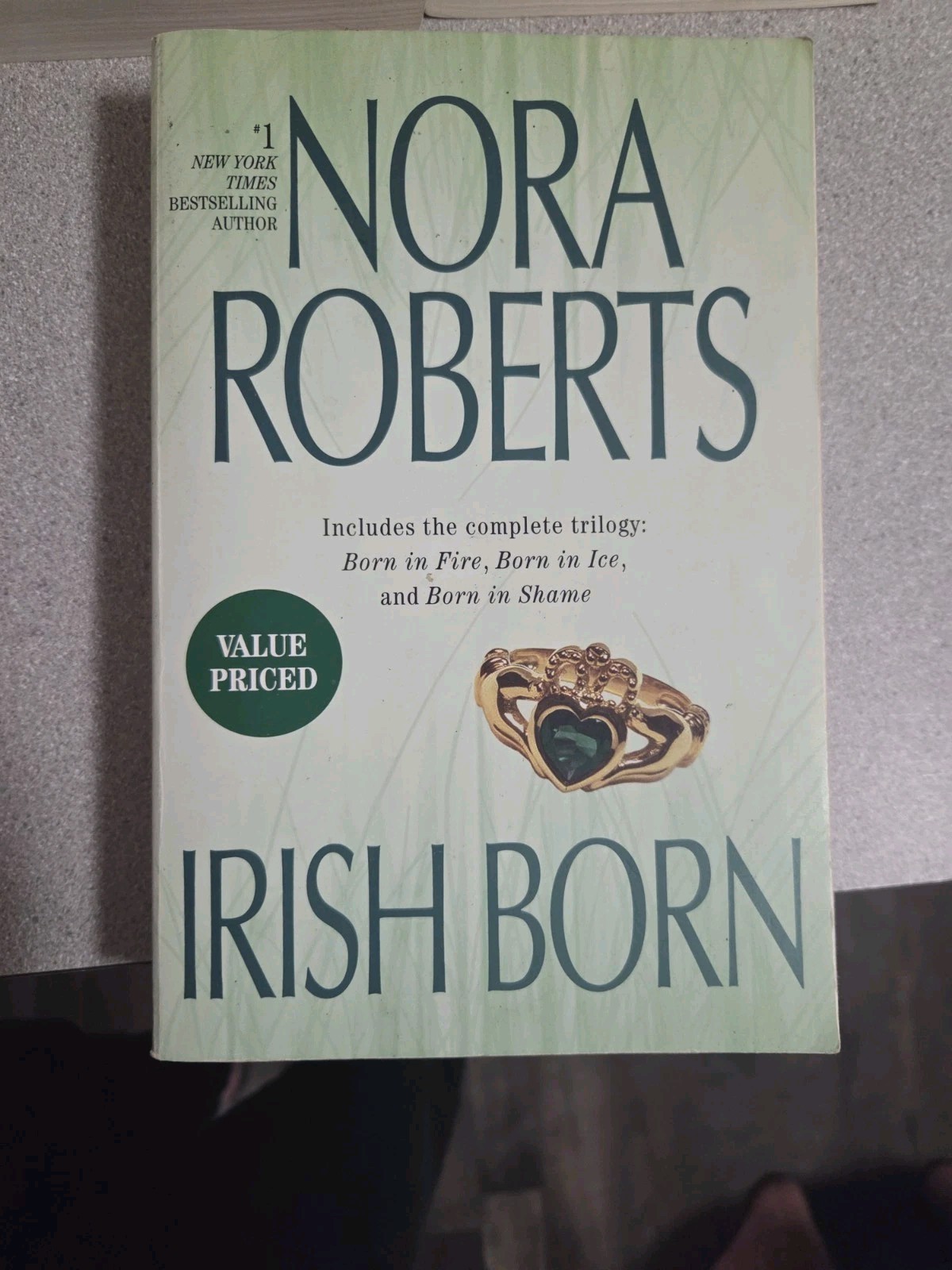 Nora Roberts Lot 10 Books. Paperback. 1 2-in-1 & Complete Irish Trilogy Omnibus