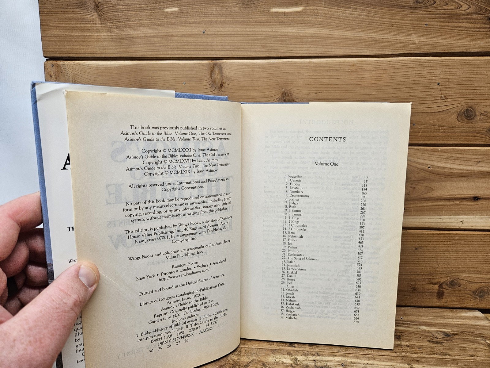Asimov’s Guide to the Bible: Two Volumes in One Old and New Testaments DJ 1981