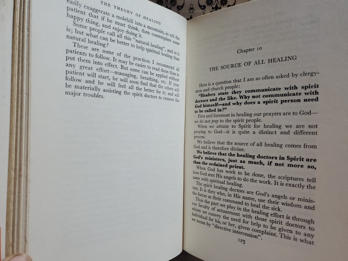 A Guide to Understanding and Practice of Spiritual Healing Harry Edwards 1974