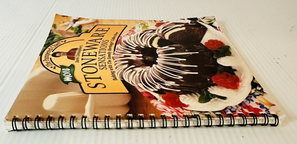 Stoneware Sensations Pampered Chef 1999 Illustrated Cooking and Bakeware Guide