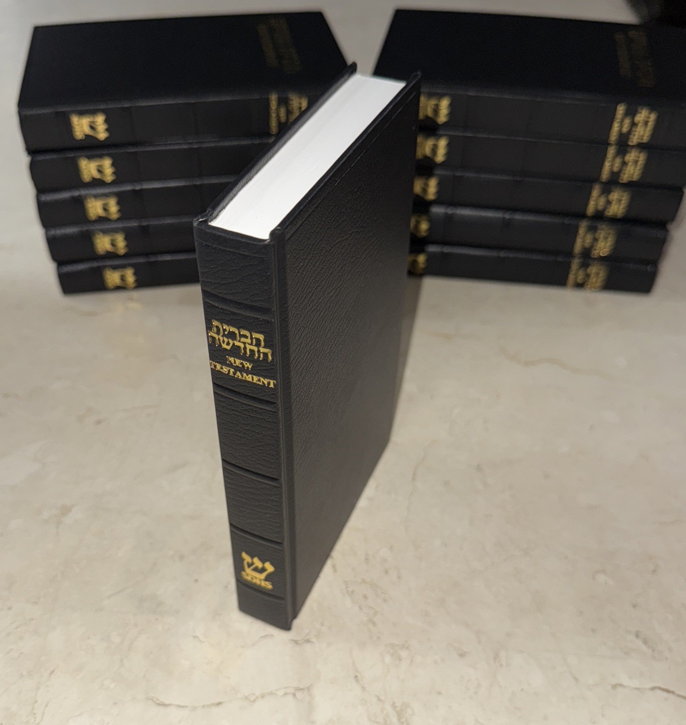 New Testament Hebrew & English Society Hebrew Scriptures Black Hardback Book NEW