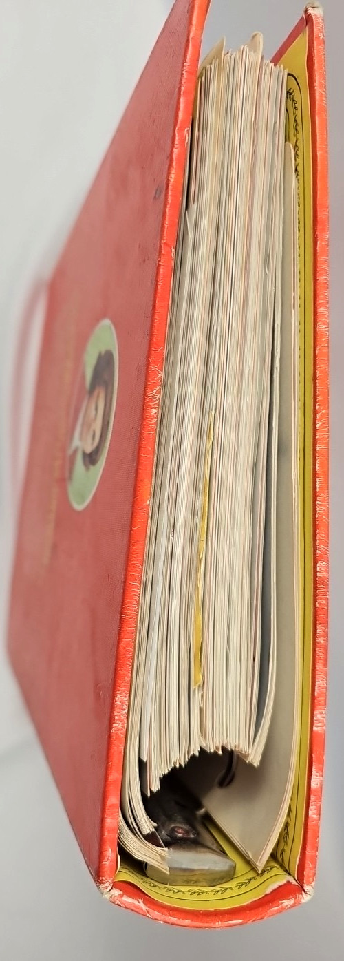 Betty Crocker Cookbook Red Pie 5 Ring Binder 1969 Ed 26th Printing 1976 Vintage