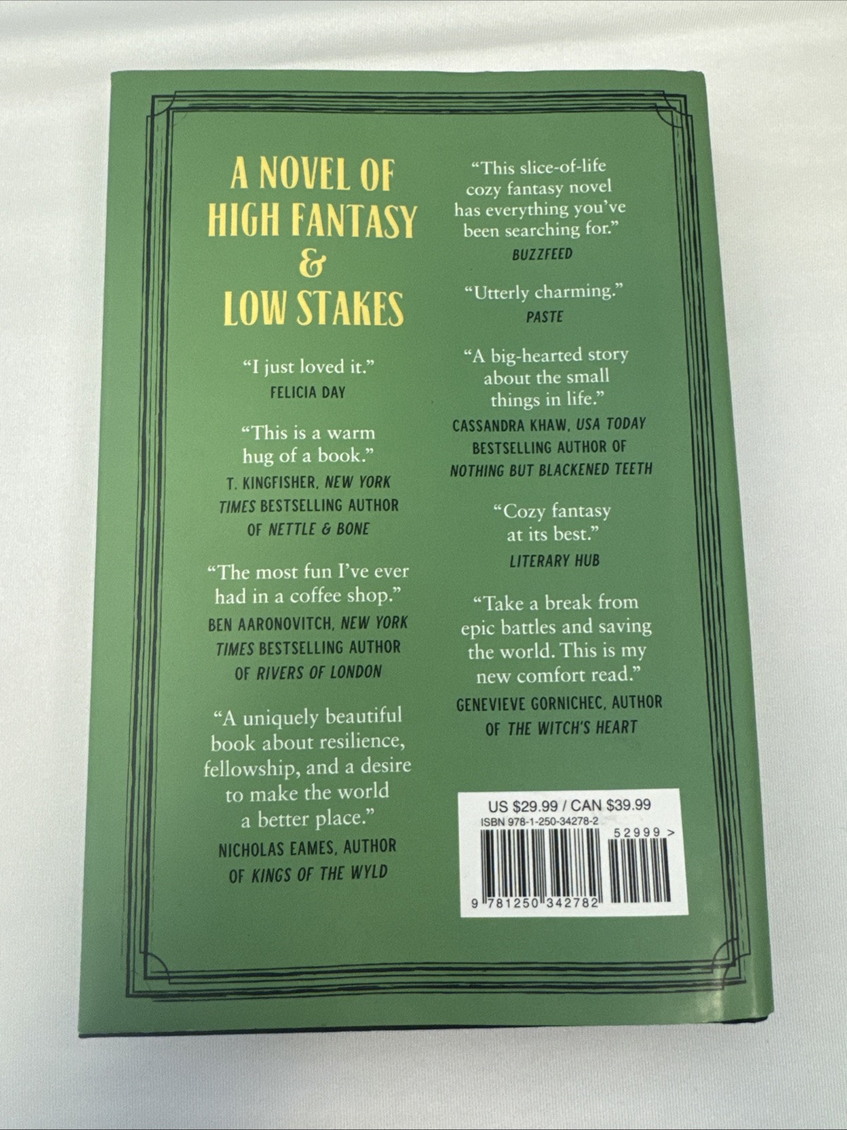 Legends & Lattes : Deluxe Edition, Hardcover by Travis Baldree