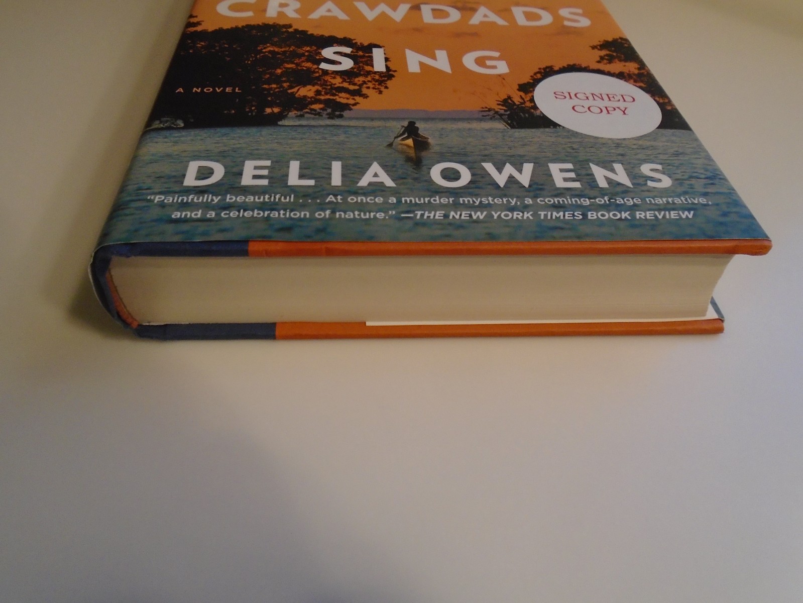 Beautiful SIGNED Copy Of „Where The Crawdads Sing“ By Delia Owens