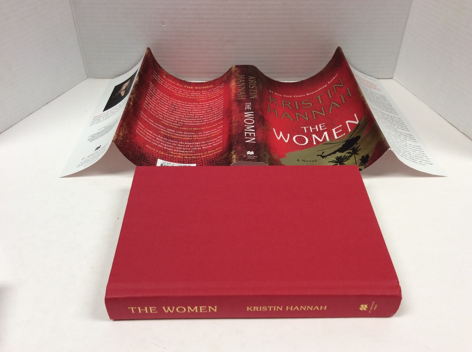 THE WOMEN Kristen Hannah (Signed) HC 2024 St. Martin’s Press
