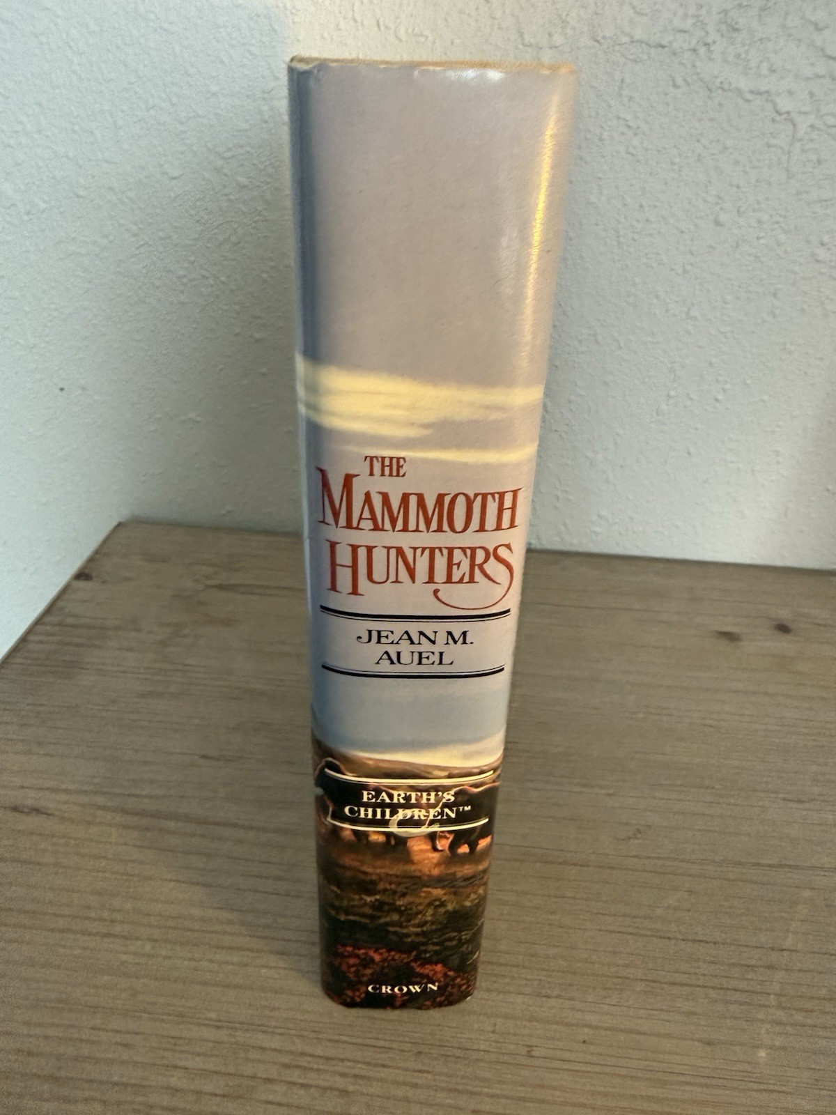 The Mammoth Hunters Jean M Auel 1985 1st Edition 1st Printing HC DJ Earths Child