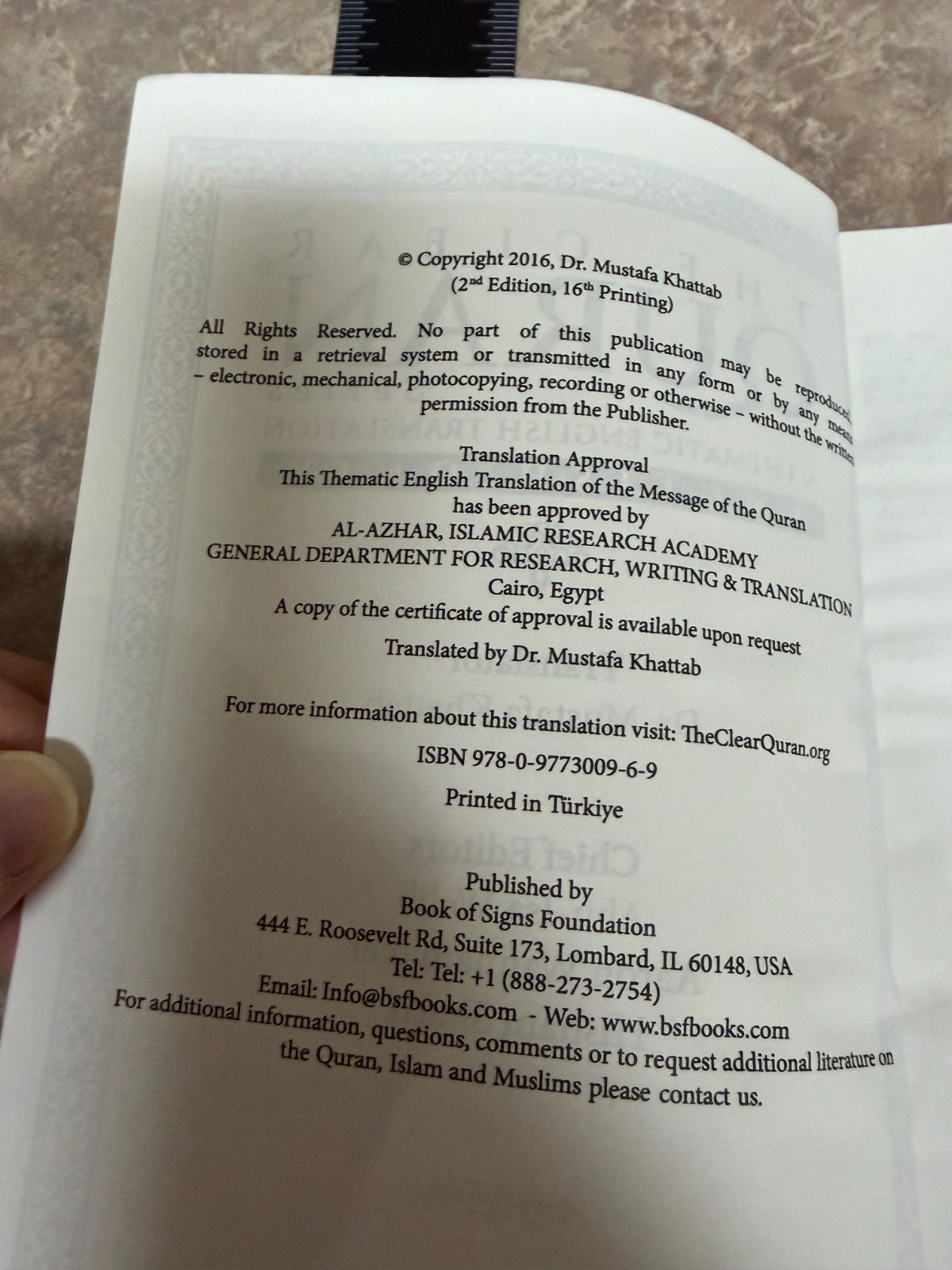 The Clear Quran- A Thematic English Translation, Paperback Book