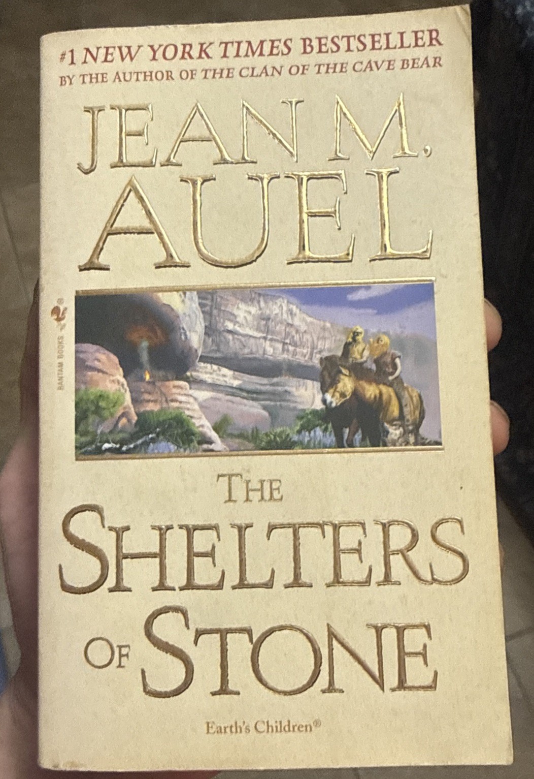 Shelters of Stone : Earth’s Children, Book Five by Jean M. Auel (2003, Mass…