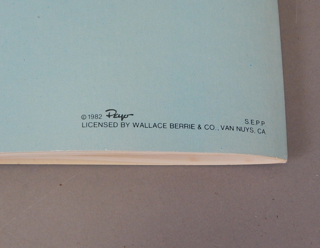 NEW Vintage 1982 Random House Smurf Village Punch-Out Book w Sniff Stickers Peyo