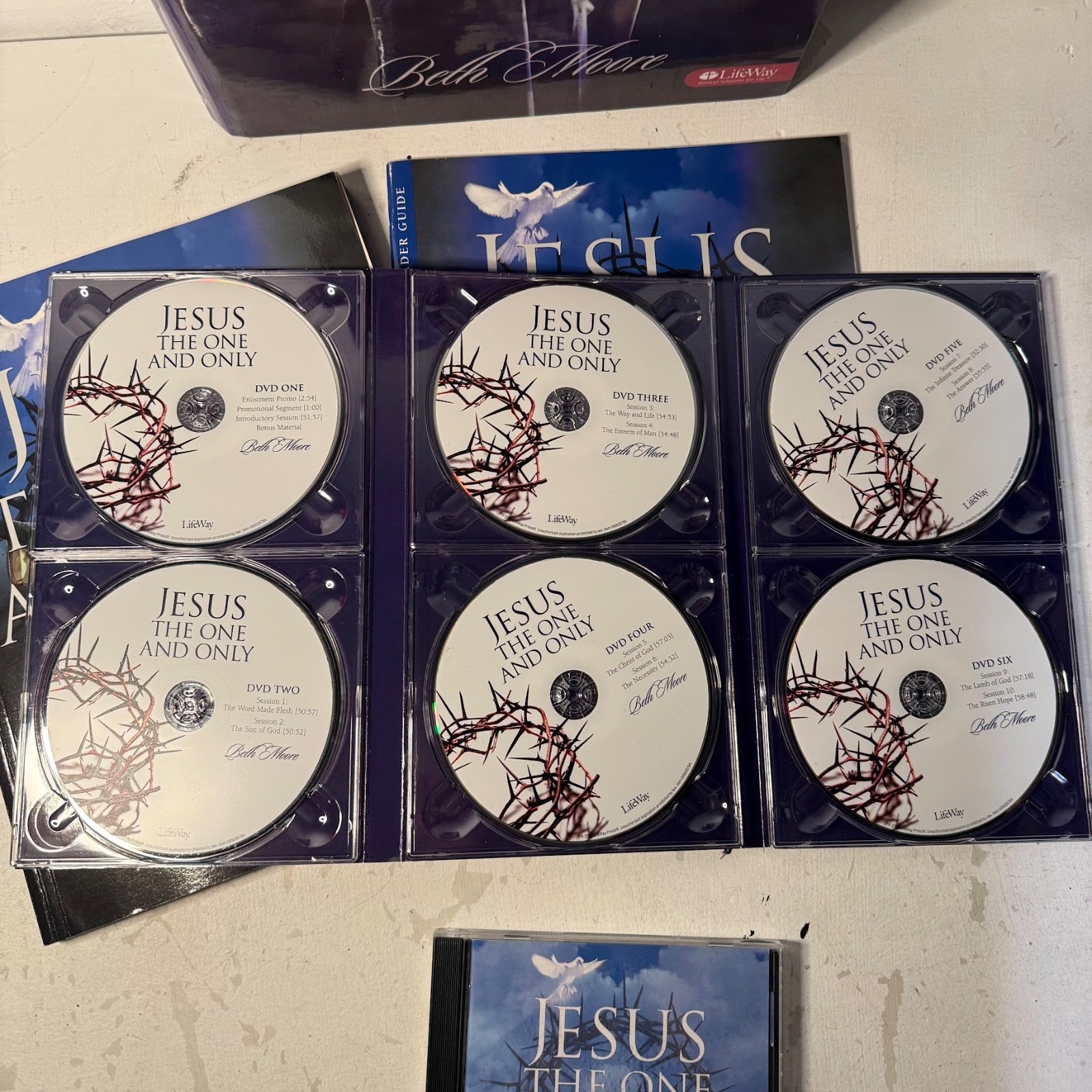 Jesus the One and Only – Leader Kit by Beth Moore 6 DVD And Book UNUSED