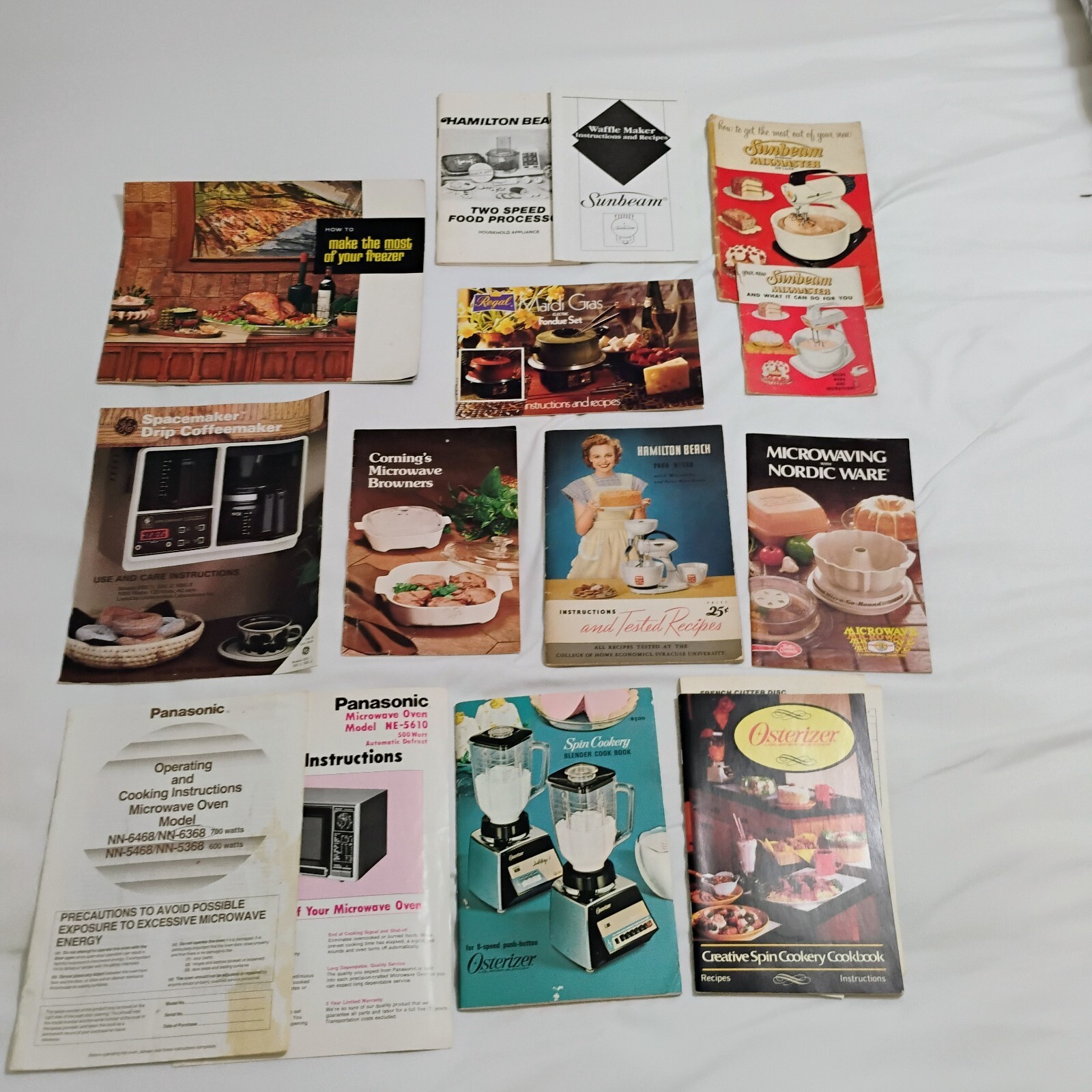 Lot of Vintage Manufacturer’s & Other Cookbook / Recipe Booklets 1940s to 1980s