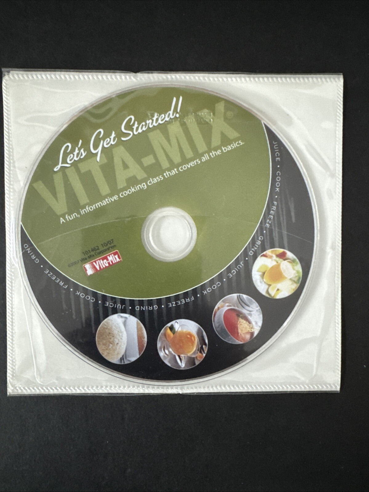 Vita-Mix Whole Food Recipes For Better Living 3-Ring Binder 2007 Cookbook & DVD